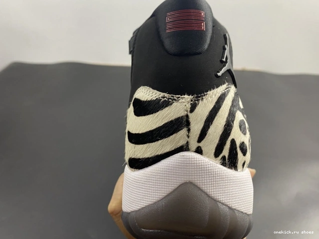 Rep 11 ANIMAL INSTINCT AIR JORDAN AR0715-010 0701